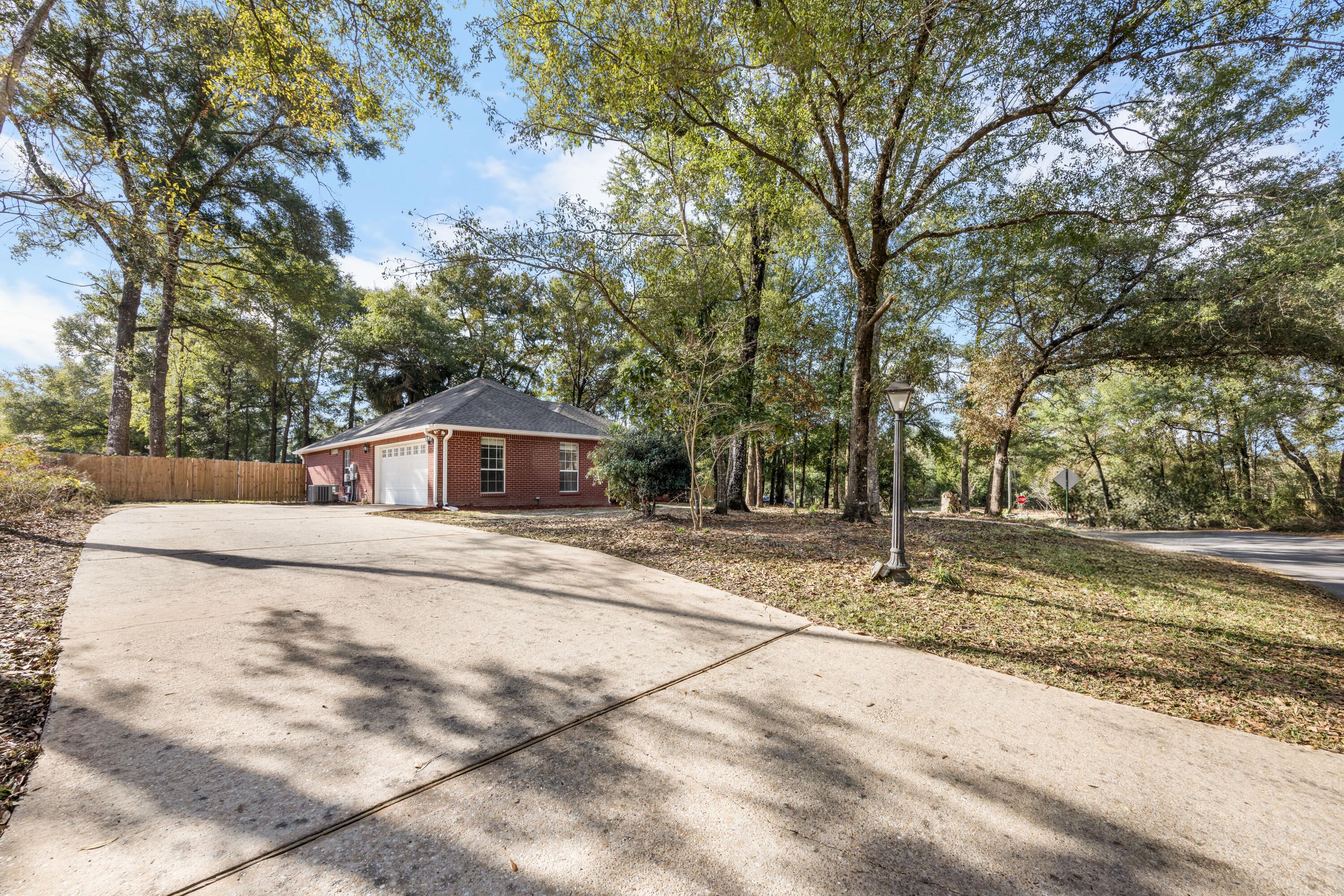 101 Eagle Drive Crestview, FL 32536 - Photo 5 of 56 602A5518