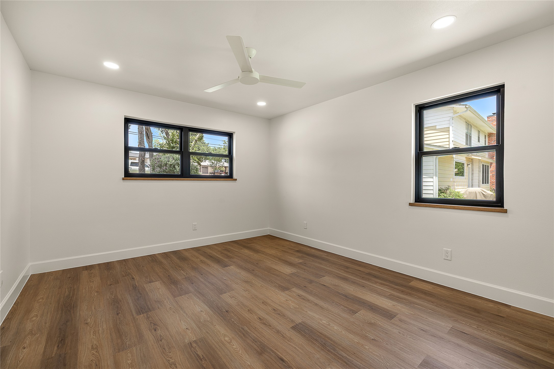 1014 Country Club Road Georgetown, TX 78628 - Photo 21 of 26 Bedroom 3