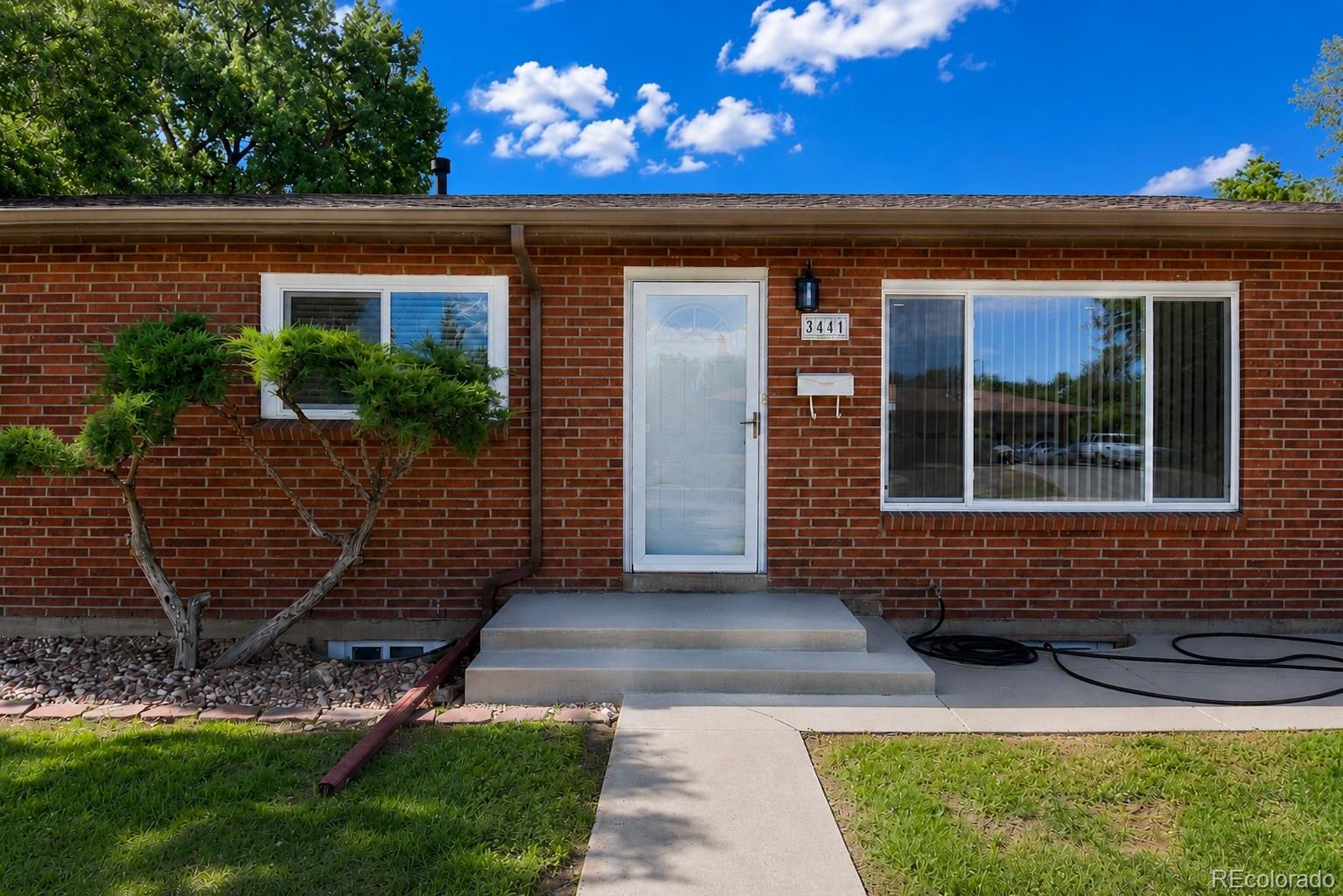 3441 South Patton Way Denver, CO 80236 - Photo 3 of 19