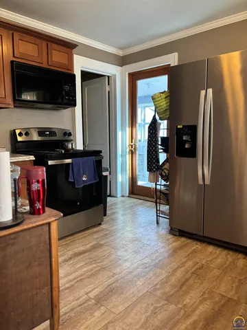 $139,900 | 928 Lawrence Street, Emporia, KS 66801