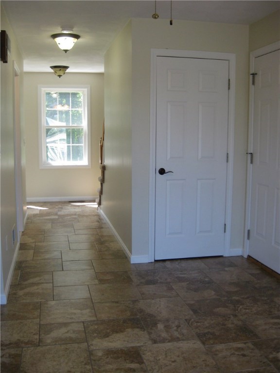 203 Colvintown Road Coventry, RI 02816 - Photo 14 of 40