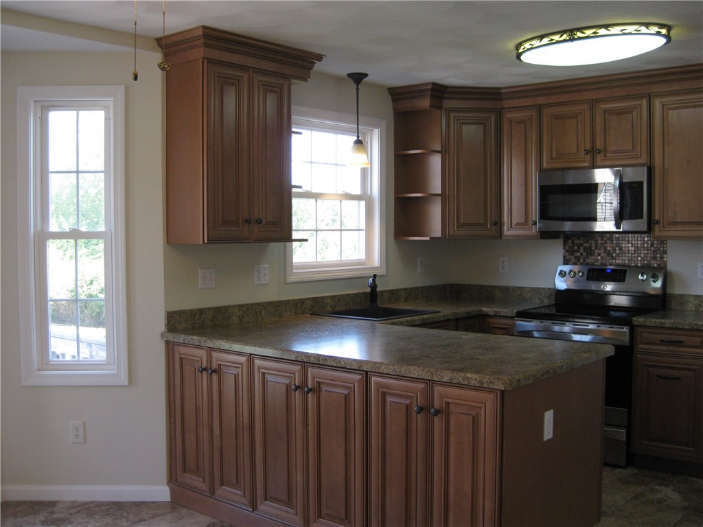 203 Colvintown Road Coventry, RI 02816 - Photo 17 of 40