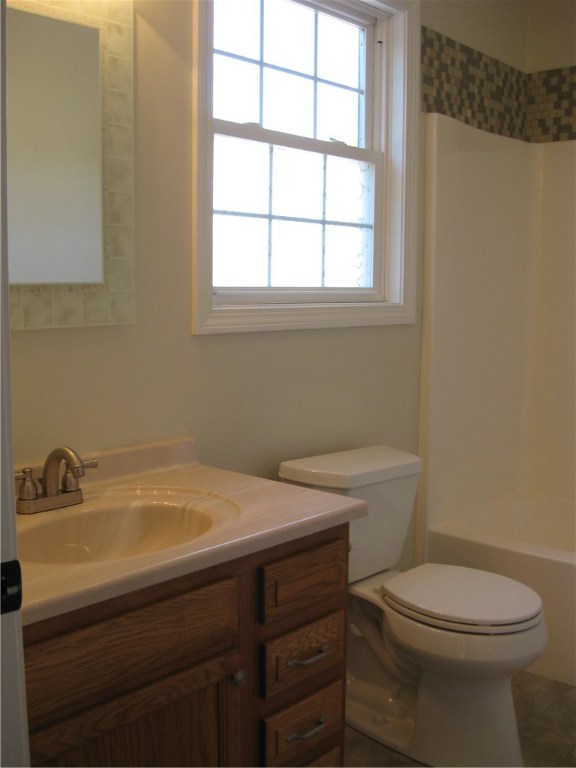203 Colvintown Road Coventry, RI 02816 - Photo 19 of 40