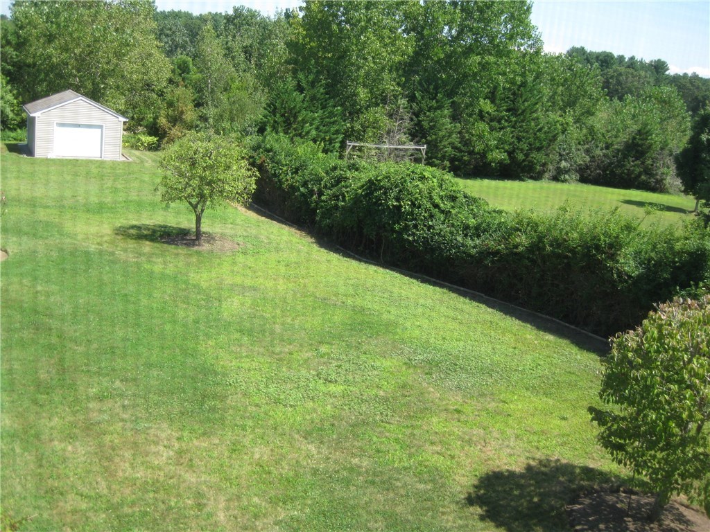 203 Colvintown Road Coventry, RI 02816 - Photo 32 of 40