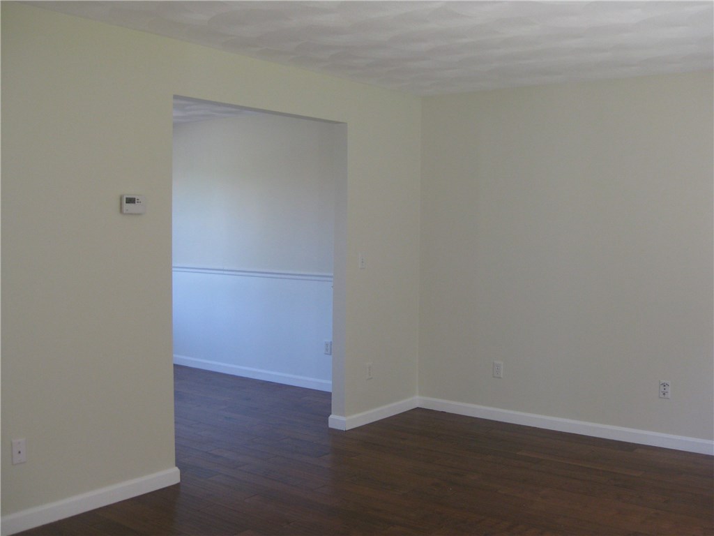 203 Colvintown Road Coventry, RI 02816 - Photo 5 of 40