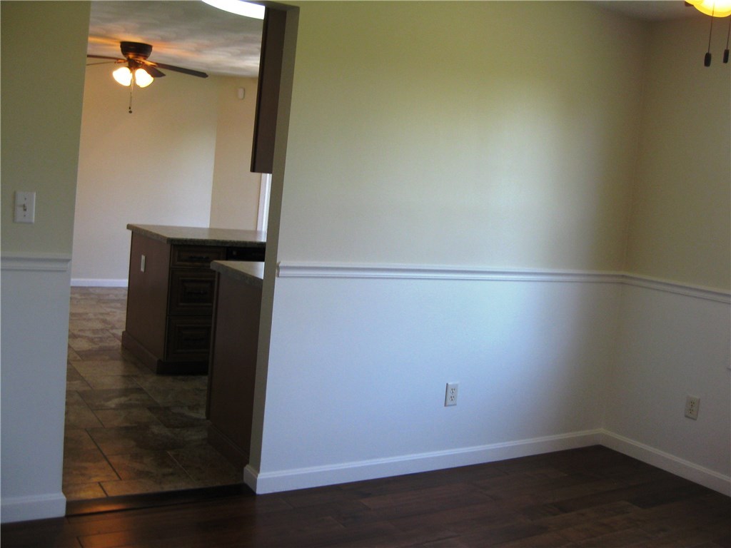 203 Colvintown Road Coventry, RI 02816 - Photo 8 of 40