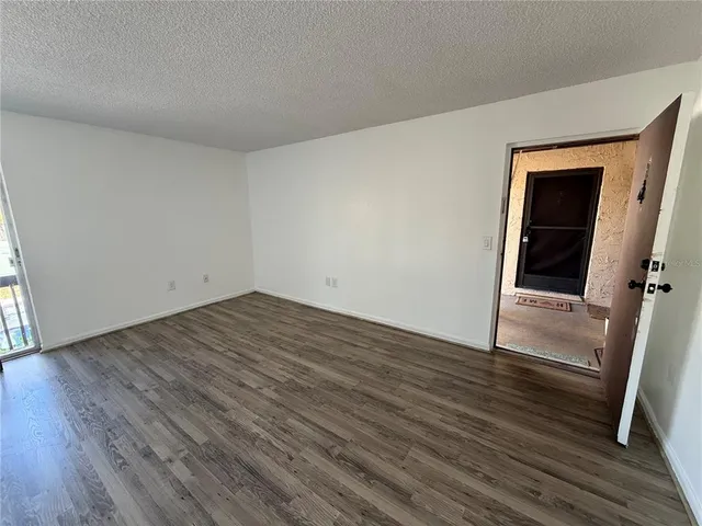 $149,000 | 2632 Hidden Lake Drive North, Unit H, Sarasota, FL 34237