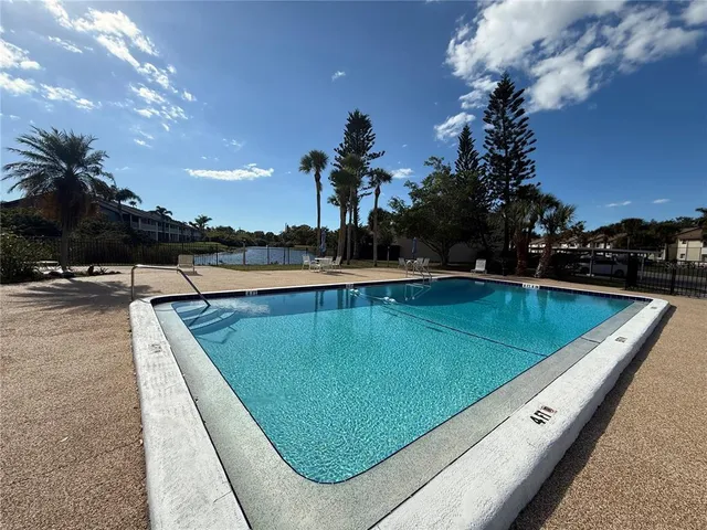 $149,000 | 2632 Hidden Lake Drive North, Unit H, Sarasota, FL 34237