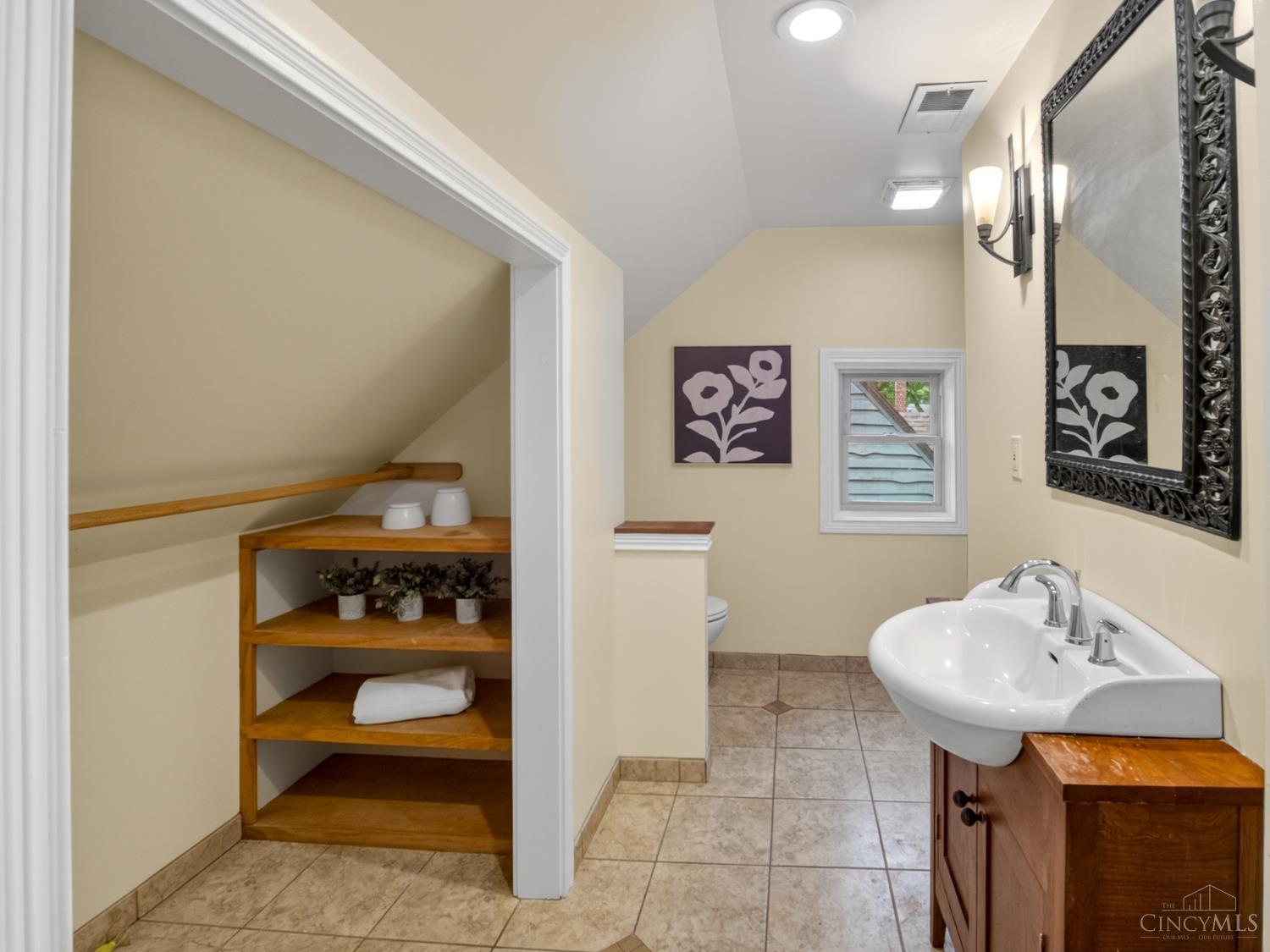 6182 Tulane Road Cincinnati, OH 45212 - Photo 32 of 60