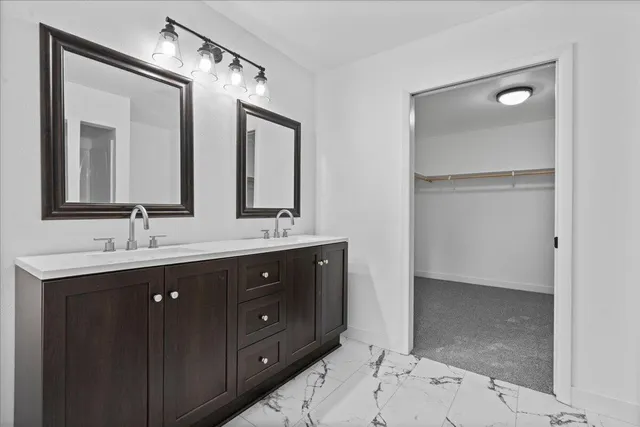 $399,999 | 712 William Avenue, Fond du Lac, WI 54935