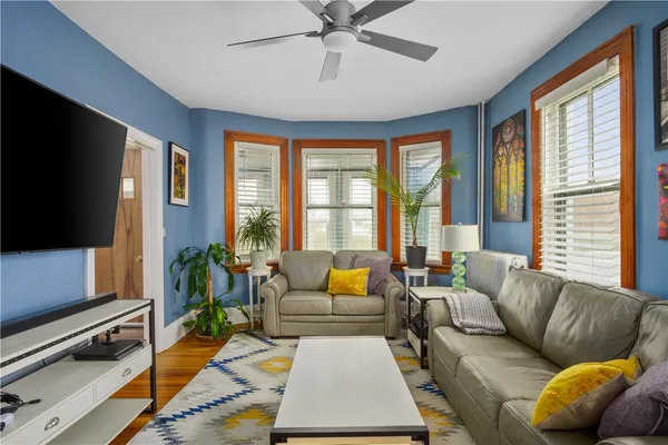 $3,800 | 209 3rd Street, Newport, RI 02840