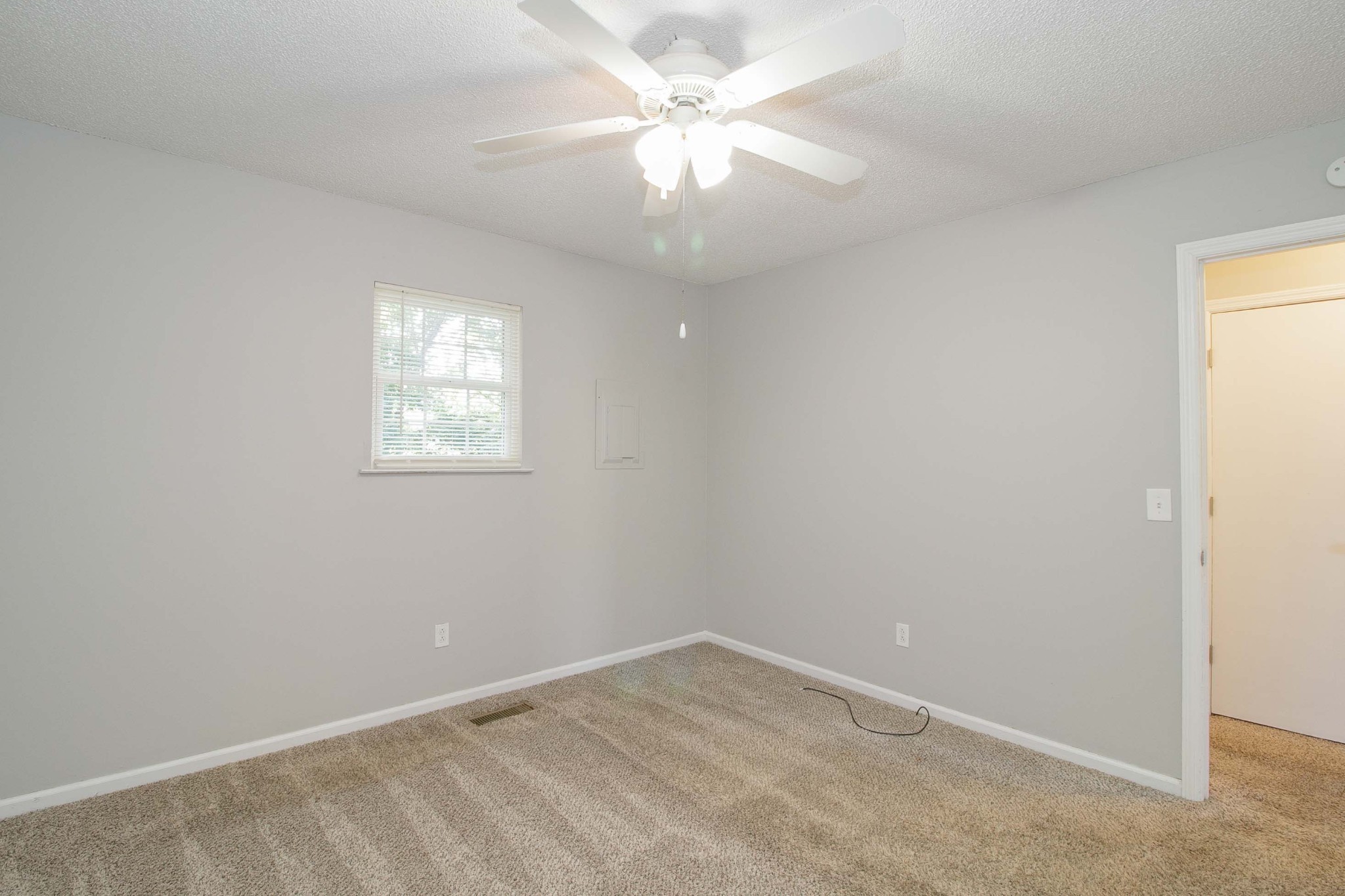 1100 Mcdaniel Road Clarksville, TN 37043 - Photo 65 of 71 an empty room with windows and fan