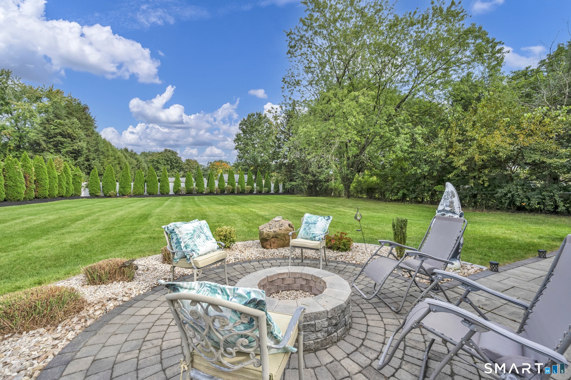 207 Manor Road Southington, CT 06479 - Photo 9 of 38 Gallery Image 9