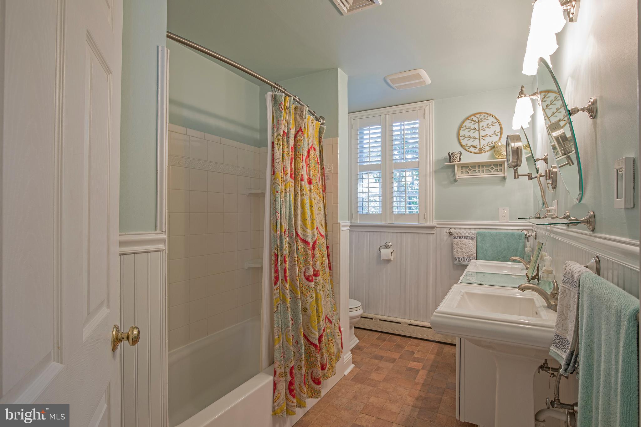 559 West Sandy Ridge Road Doylestown, PA 18901 - Photo 21 of 44 Owners Bath