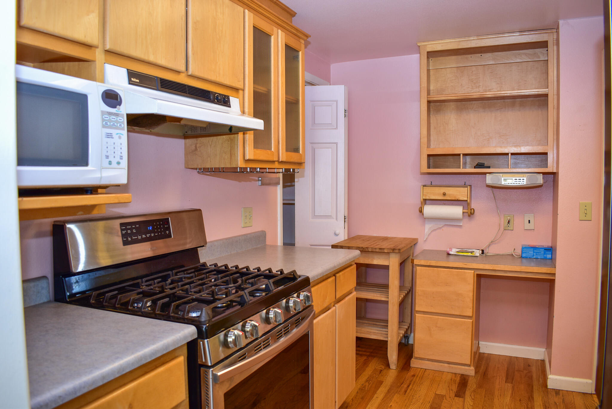 1116 Reddy Avenue Medford, OR 97504 - Photo 4 of 45 Kitchen, Main House #1116
