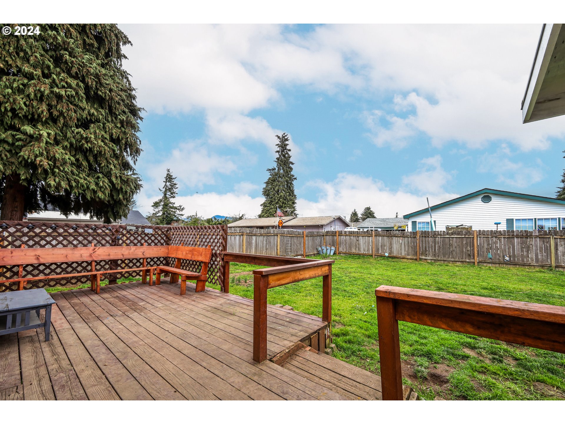 615 48th Street Springfield, OR 97478 - Photo 15 of 16 a view of a terrace with wooden floor