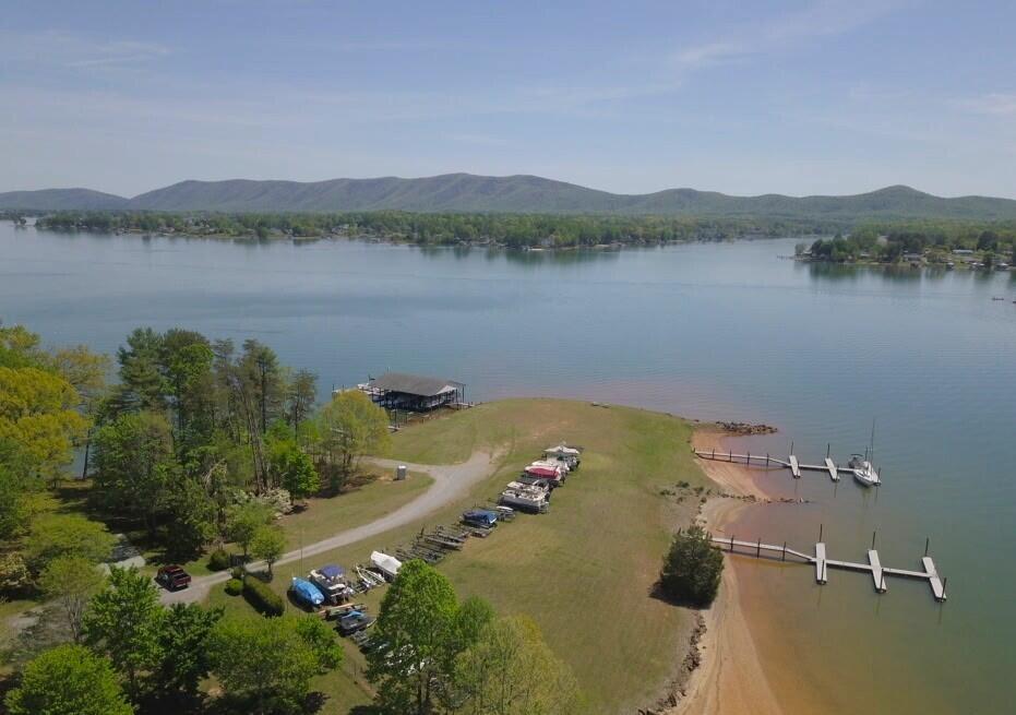 17 Alpine Drive Union Hall, VA 24176 - Photo 37 of 39 a view of a lake in middle of the town