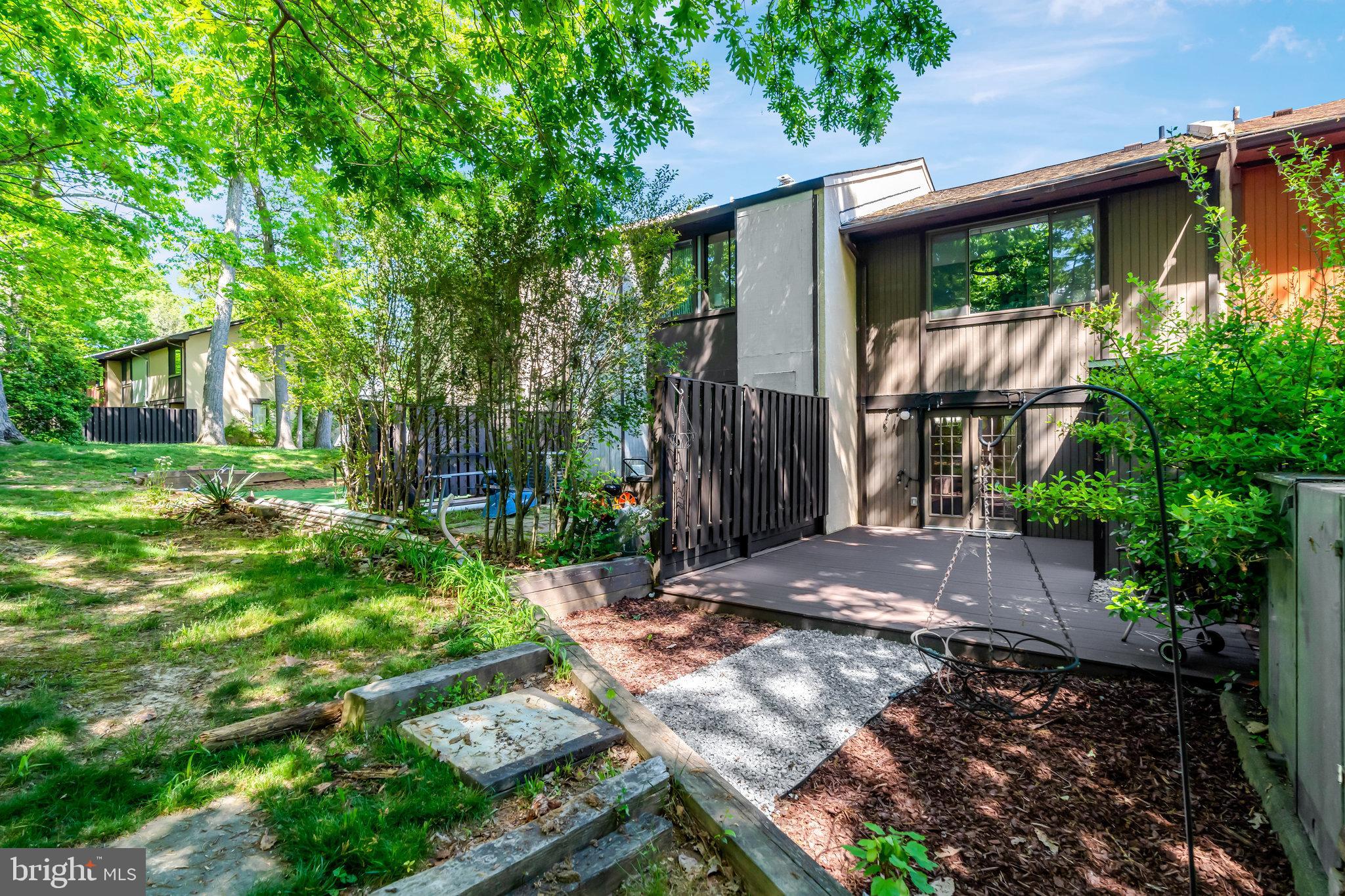 2150 Cartwright Place Reston, VA 20191 - Photo 33 of 59 Backyard