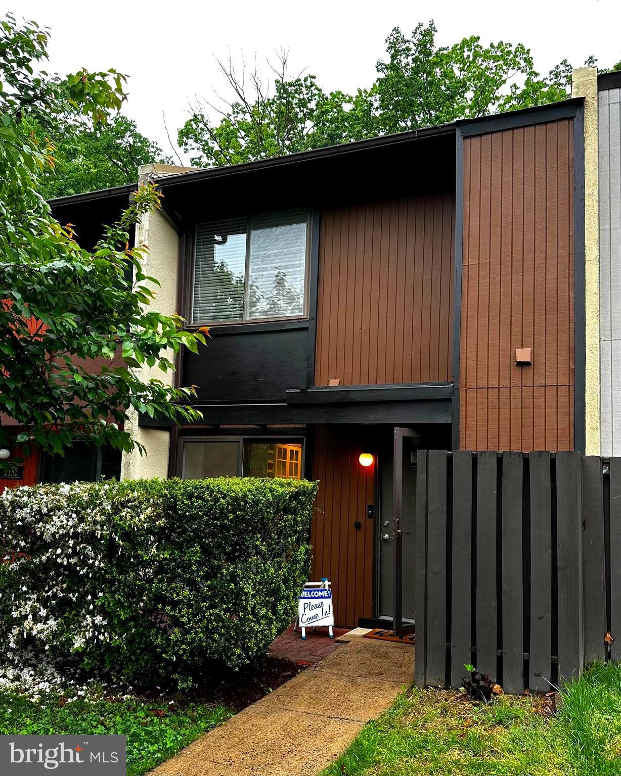 2150 Cartwright Place Reston, VA 20191 - Photo 4 of 59