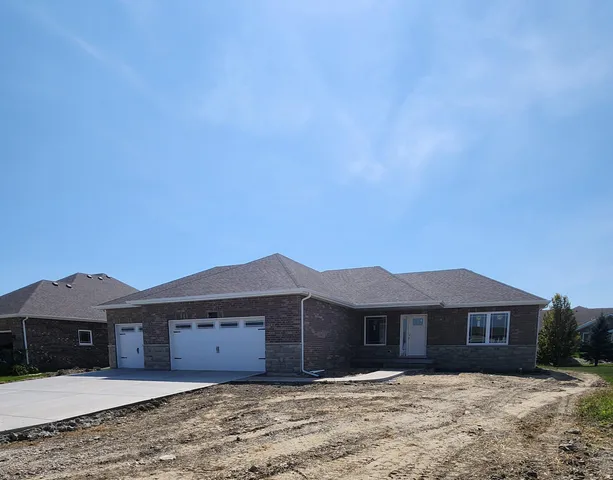 $599,900 | 9360 West 106th Place, St. John, IN 46373