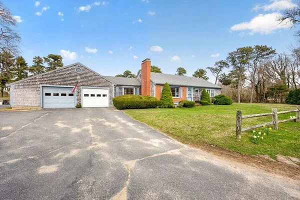 $1,585,000 | 48 Glover Square, Chatham, MA 02633