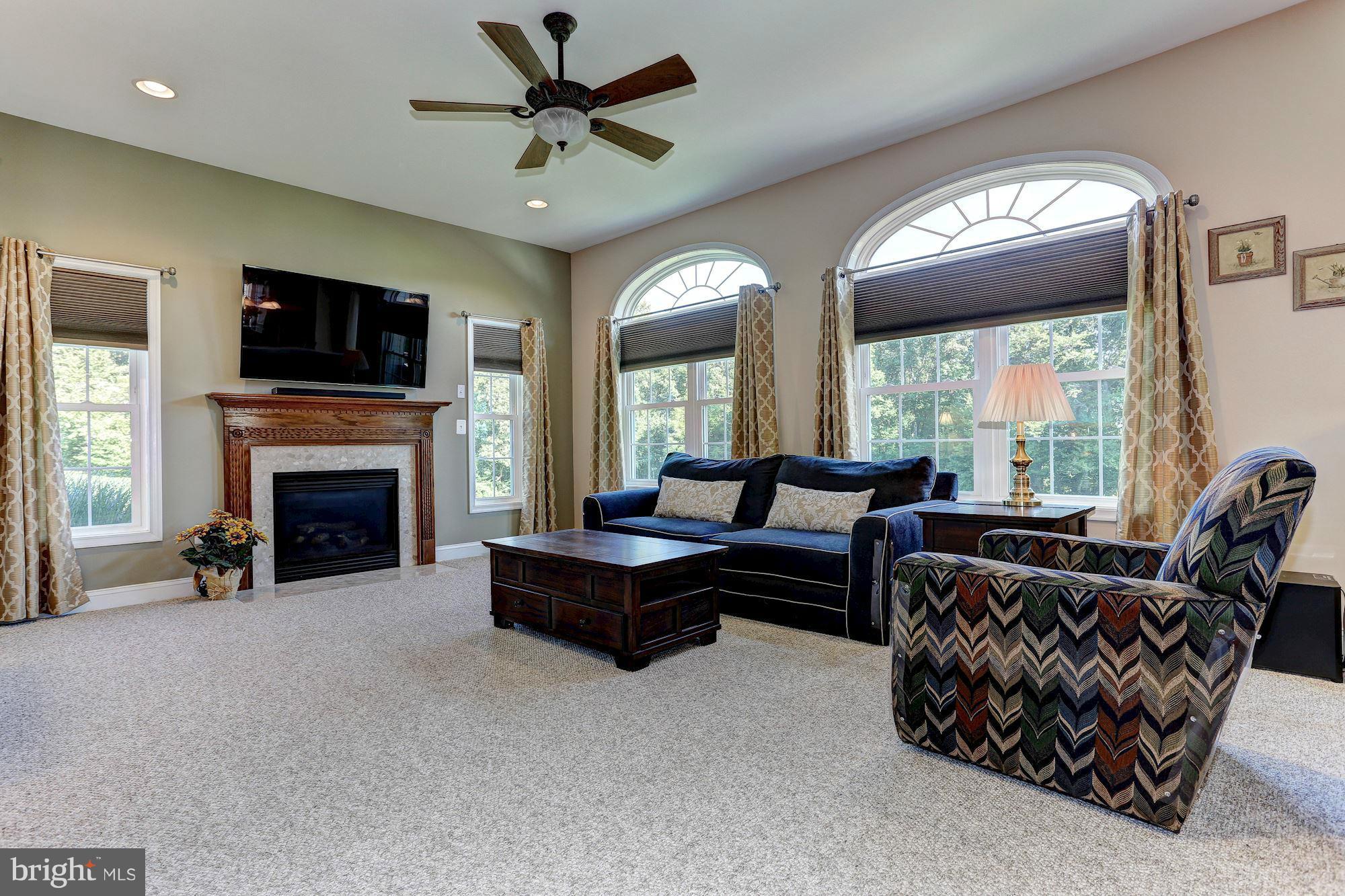 622 Muller Road Westminster, MD 21157 - Photo 11 of 30 Family Room