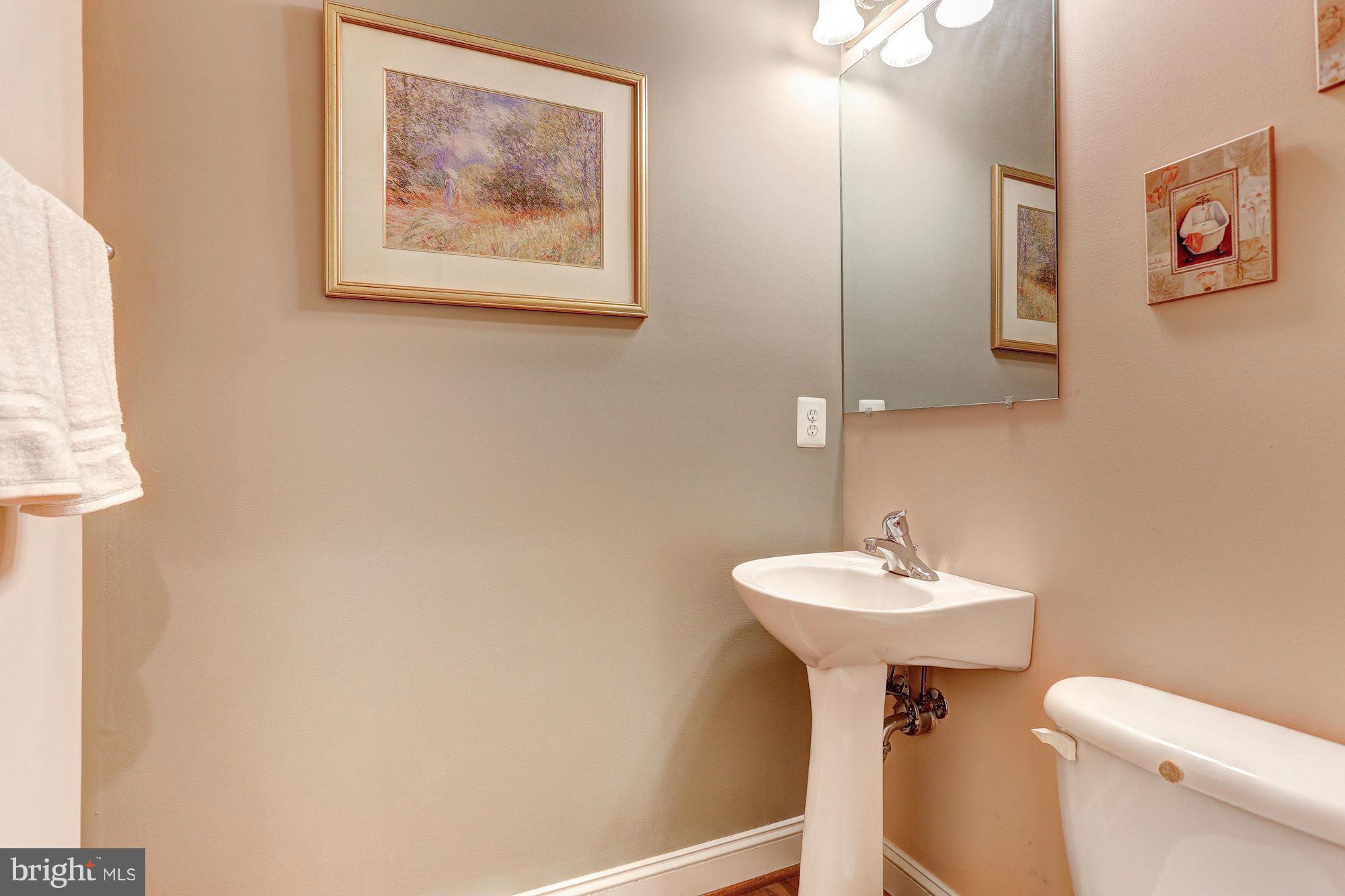 622 Muller Road Westminster, MD 21157 - Photo 12 of 30 Powder Room