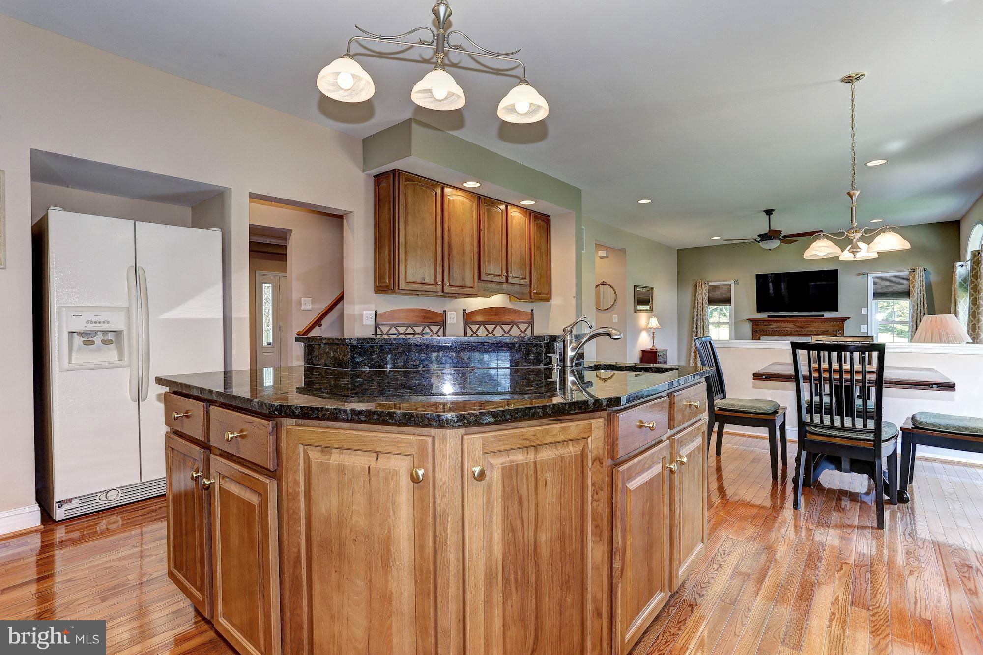 622 Muller Road Westminster, MD 21157 - Photo 8 of 30 Island | Prep Sink