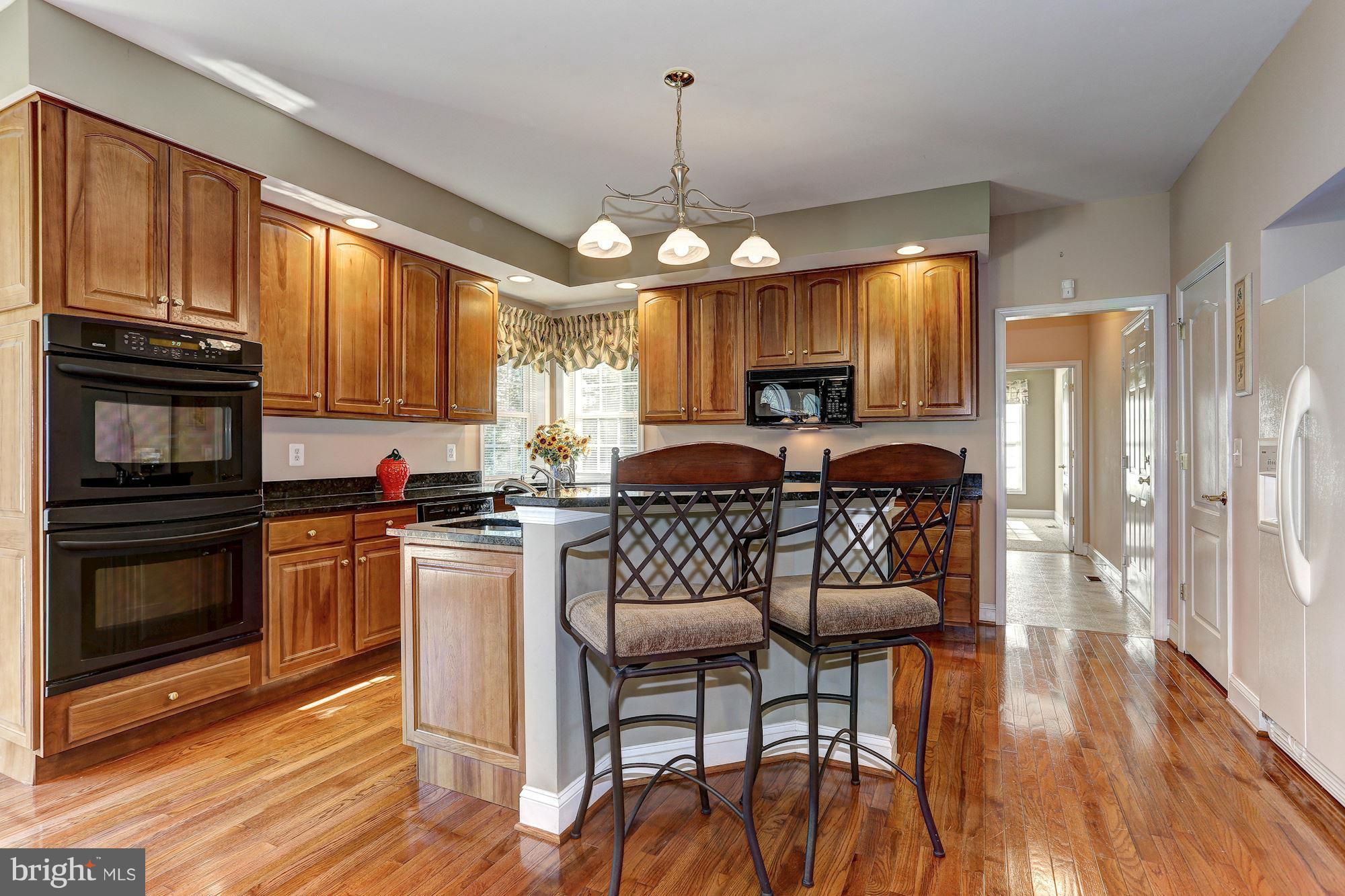 622 Muller Road Westminster, MD 21157 - Photo 9 of 30 Breakfast Bar