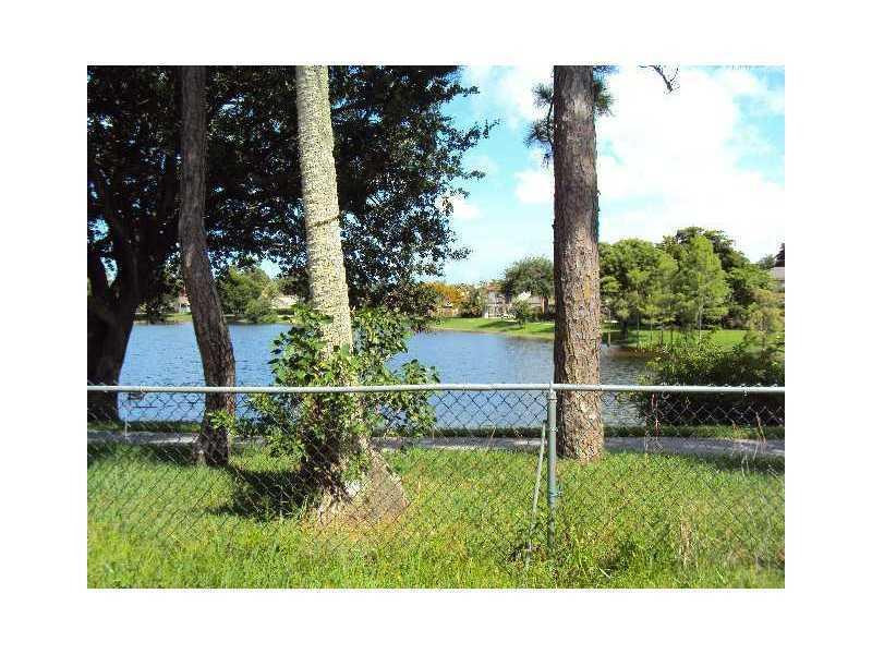 6590 Pond Apple Road Boca Raton, FL 33433 - Photo 7 of 9 View