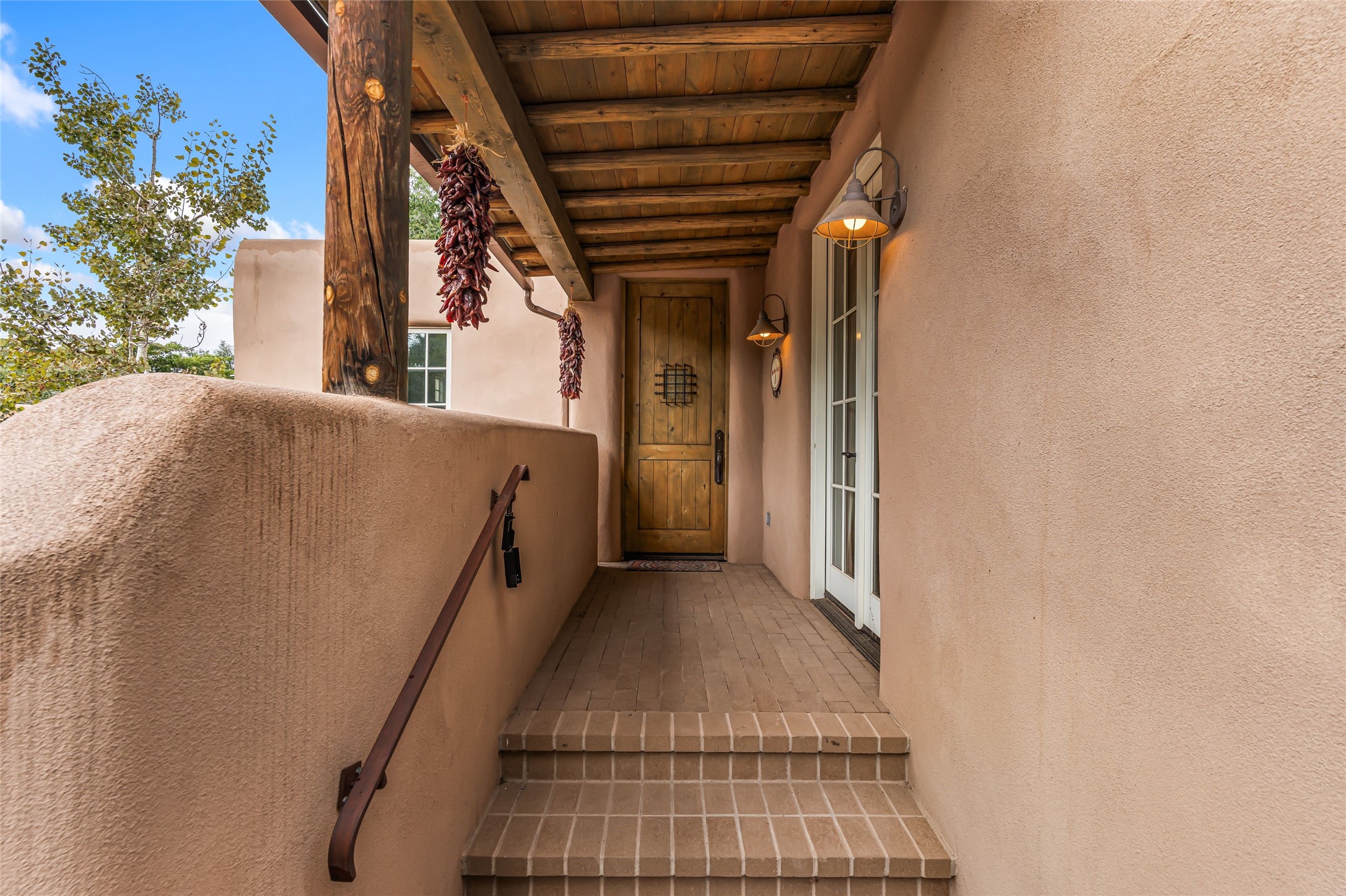 1 Cerro Gordo Road, Unit B Santa Fe, NM 87501 - Photo 25 of 25 Come on in the front door...!