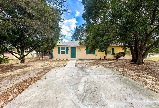 $1,350 | 585 North Scenic Highway, Unit 585, Babson Park, FL 33827