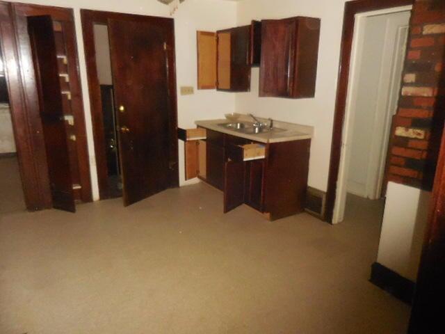 3748 North 17th Street Milwaukee, WI 53206 - Photo 5 of 5 n 17 low kit