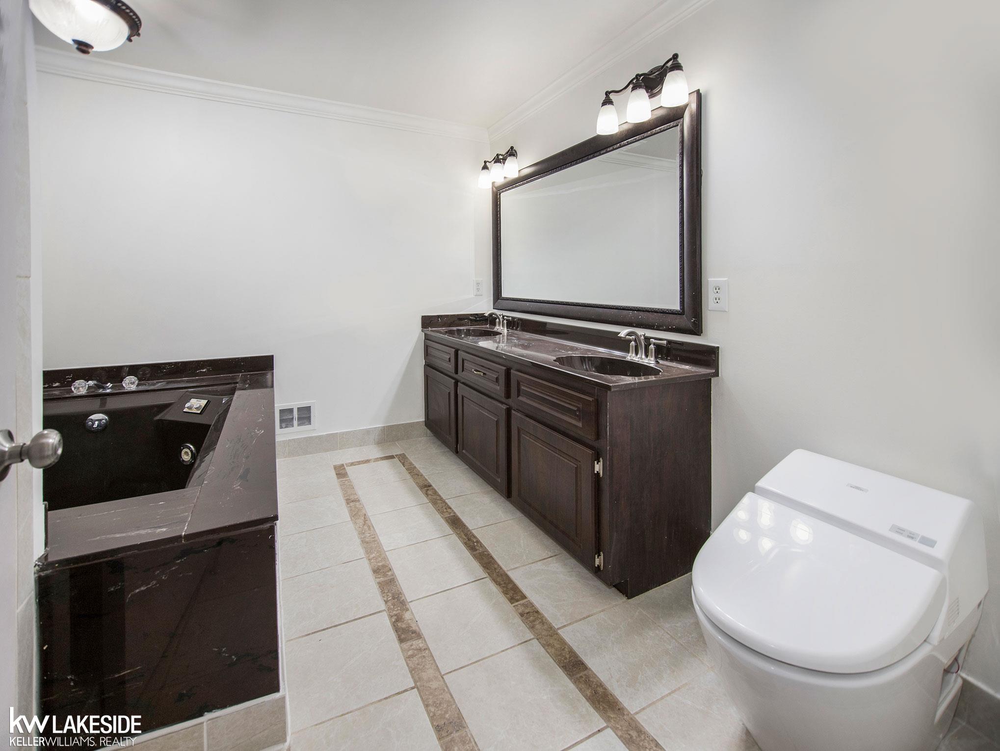 2681 Powderhorn Ridge Road Rochester, MI 48309 - Photo 6 of 46 50094977-5.JPG