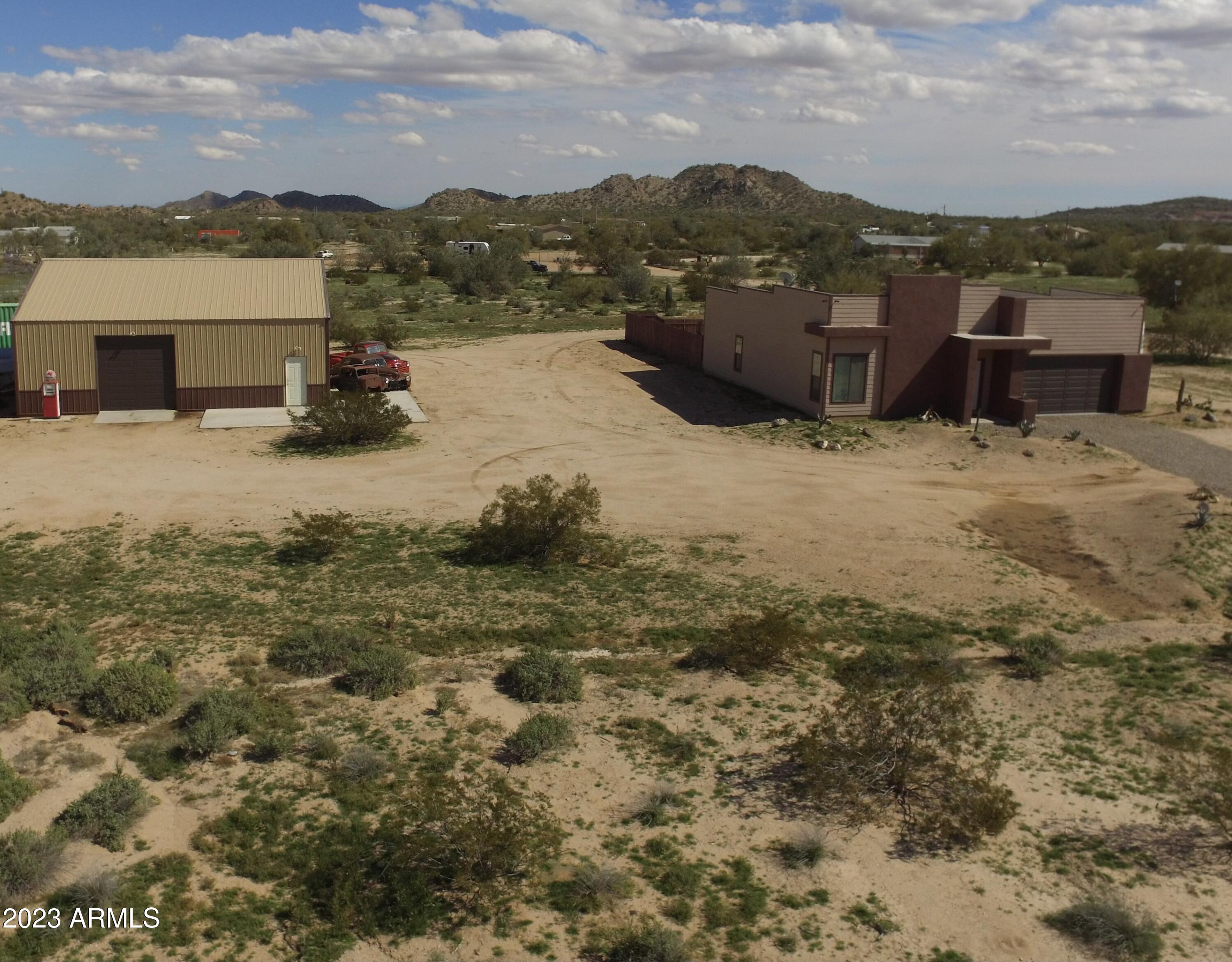 0 South Oak Road Maricopa, AZ 85139 - Photo 12 of 14 home/shop adjacent to parcel