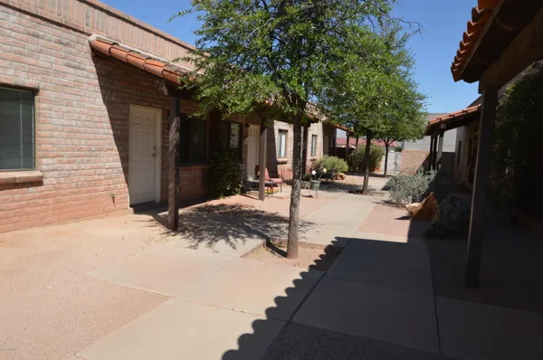 $995 | 4115 East North Street, Unit 6, Tucson, AZ 85712