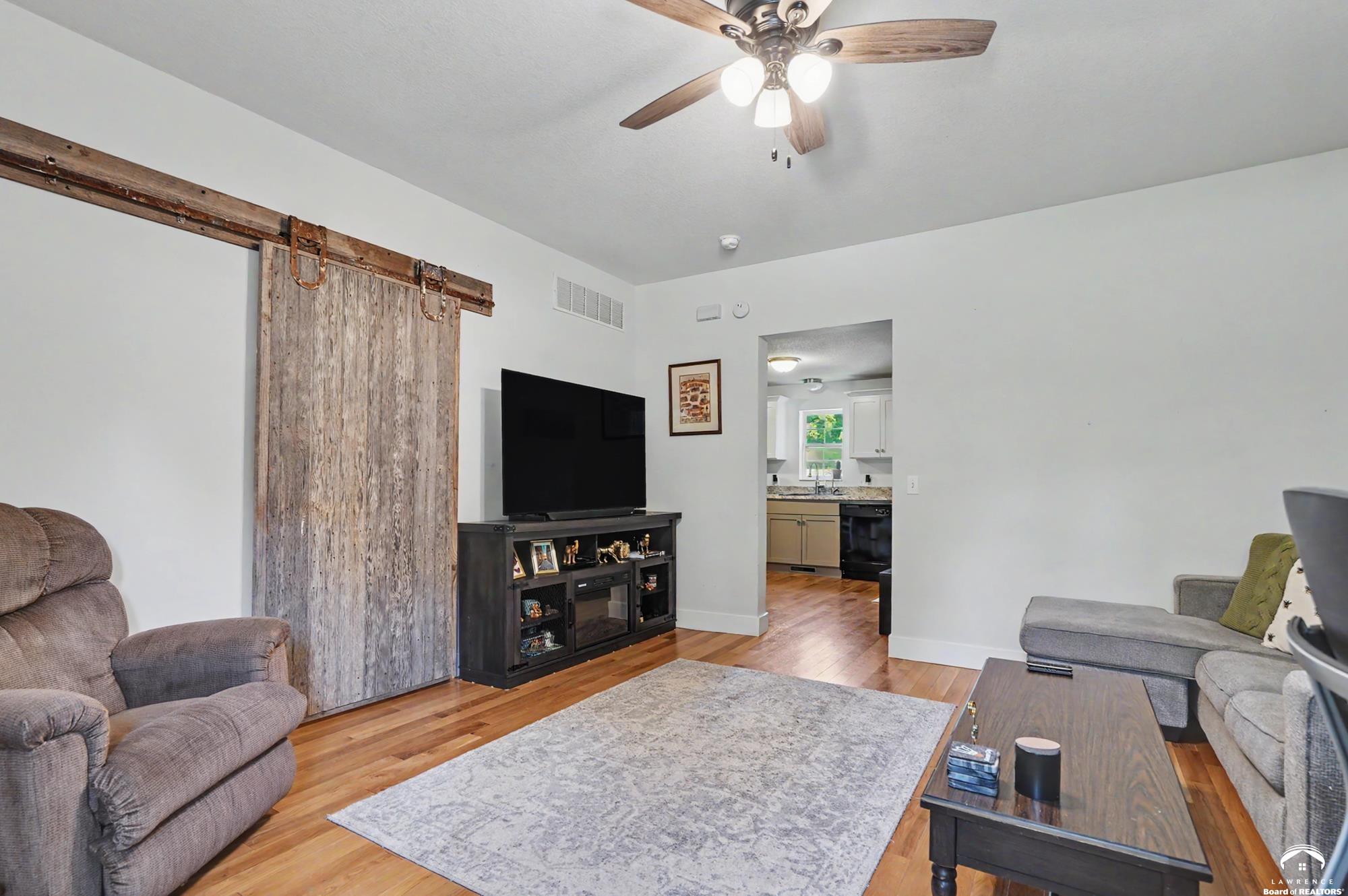 630 North 5th Street Lawrence, KS 66044 - Photo 9 of 40