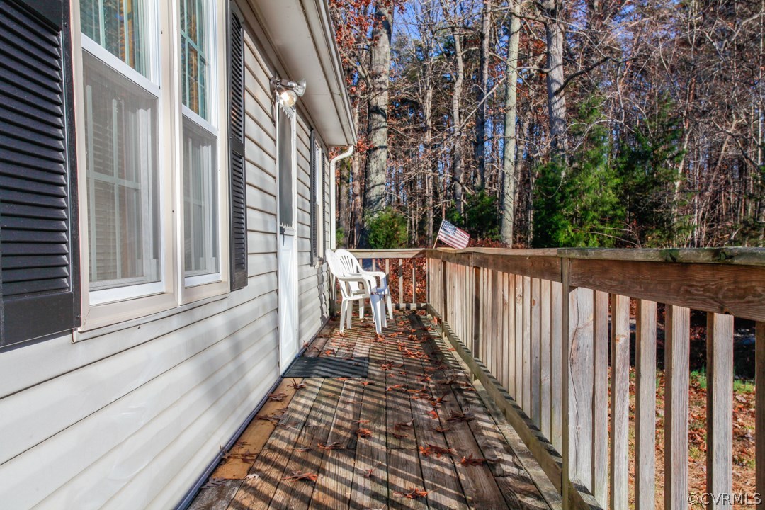3216 Lowry Road Columbia, VA 23038 - Photo 2 of 16