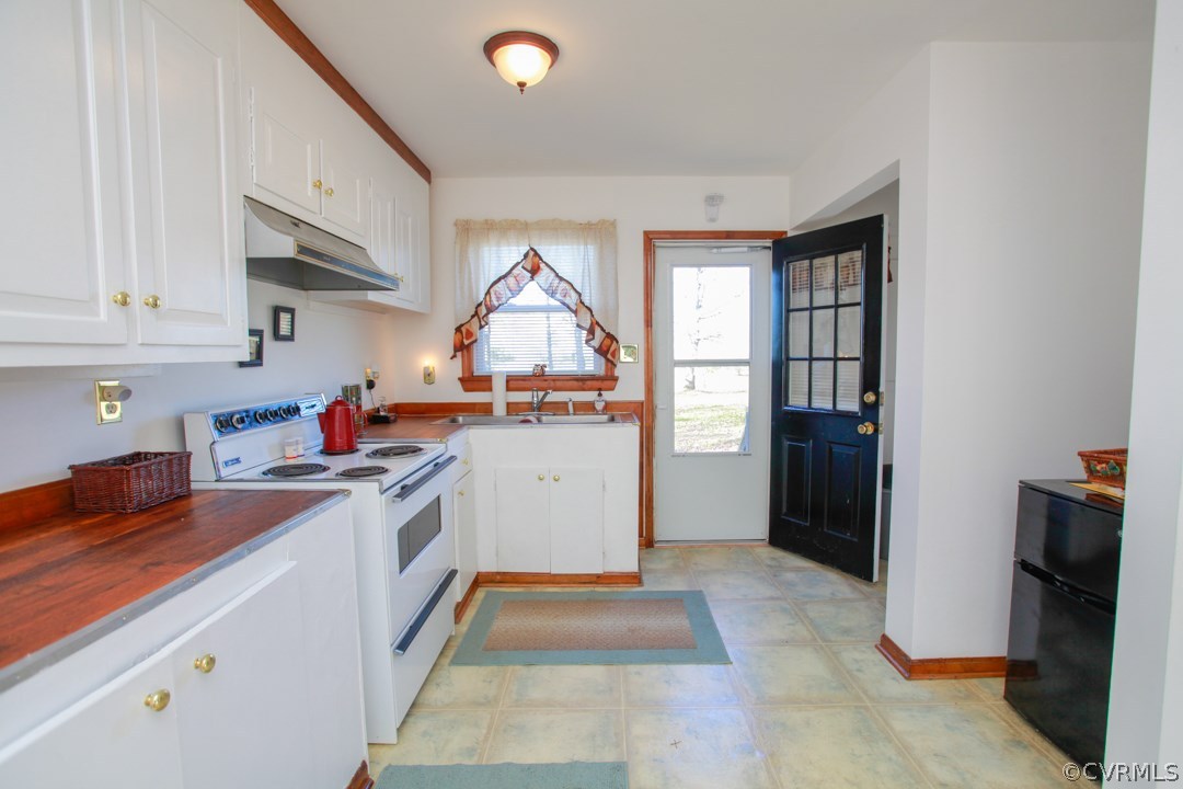 3216 Lowry Road Columbia, VA 23038 - Photo 7 of 16