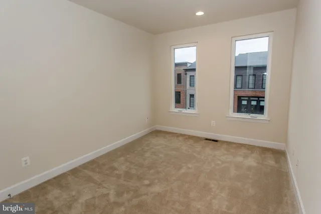 $3,600 | 23187 Hampton Oak Terrace, Brambleton, VA 20148