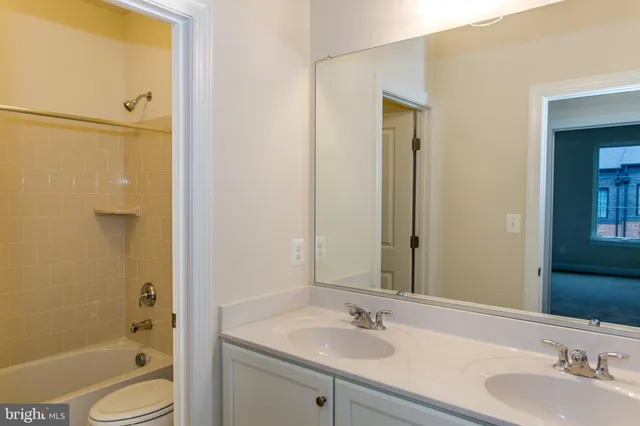 $3,600 | 23187 Hampton Oak Terrace, Brambleton, VA 20148