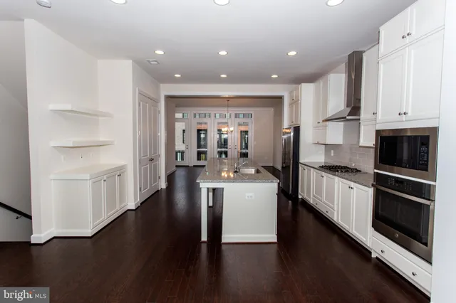 $3,600 | 23187 Hampton Oak Terrace, Brambleton, VA 20148