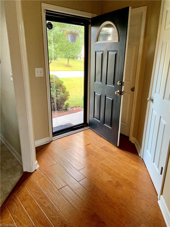504 Barnsdale Ridge Road Kernersville, NC 27284 - Photo 5 of 29 Gallery Image 5