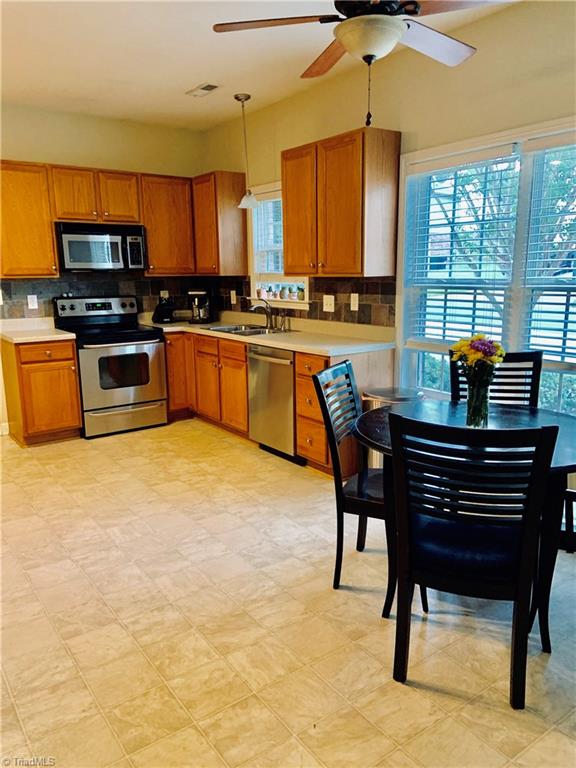 504 Barnsdale Ridge Road Kernersville, NC 27284 - Photo 7 of 29 Gallery Image 7