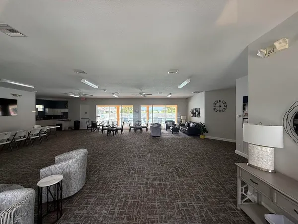 $3,300 | 515 South Valencia Circle Southwest, Vero Beach, FL 32968