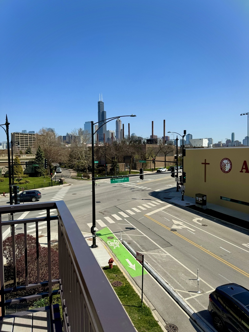 1075 West Roosevelt Road, Unit 305 Chicago, IL 60608 - Photo 5 of 23