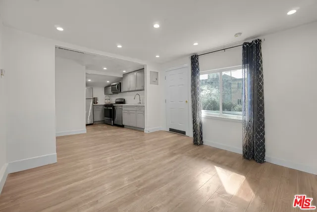 $1,450,000 | 532 North Berendo Street, Los Angeles, CA 90004