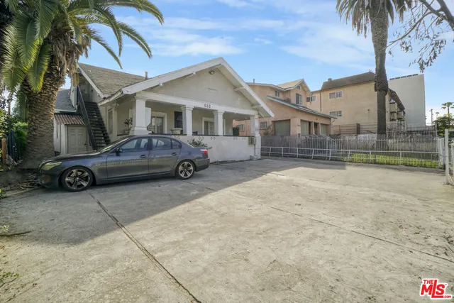 $1,450,000 | 532 North Berendo Street, Los Angeles, CA 90004