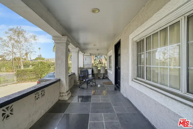 $1,450,000 | 532 North Berendo Street, Los Angeles, CA 90004