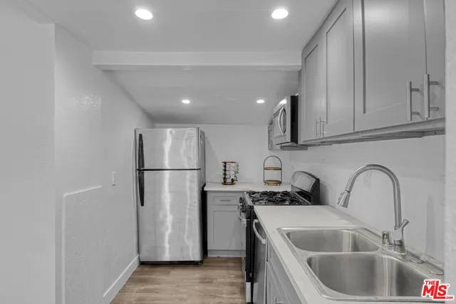 $1,450,000 | 532 North Berendo Street, Los Angeles, CA 90004